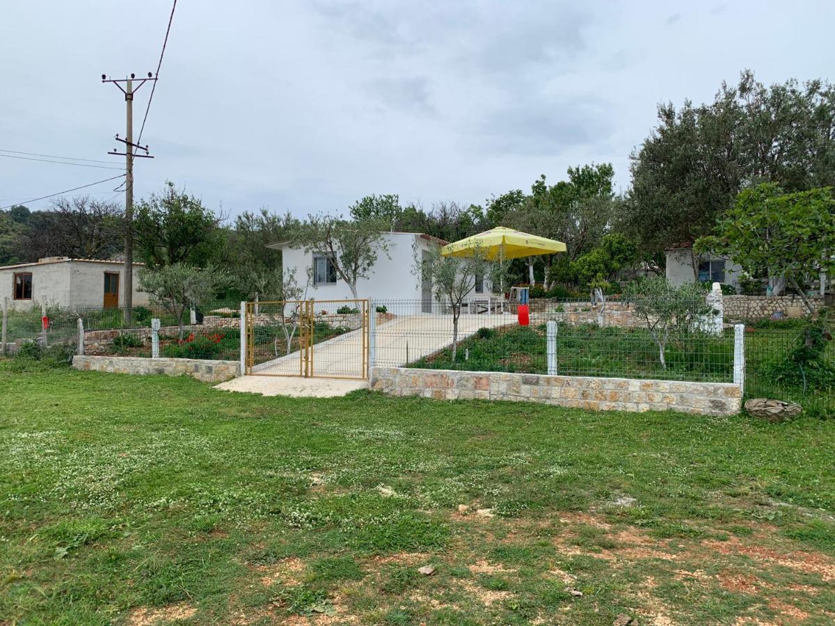 Villas Ermali 卡萨米尔 外观 照片